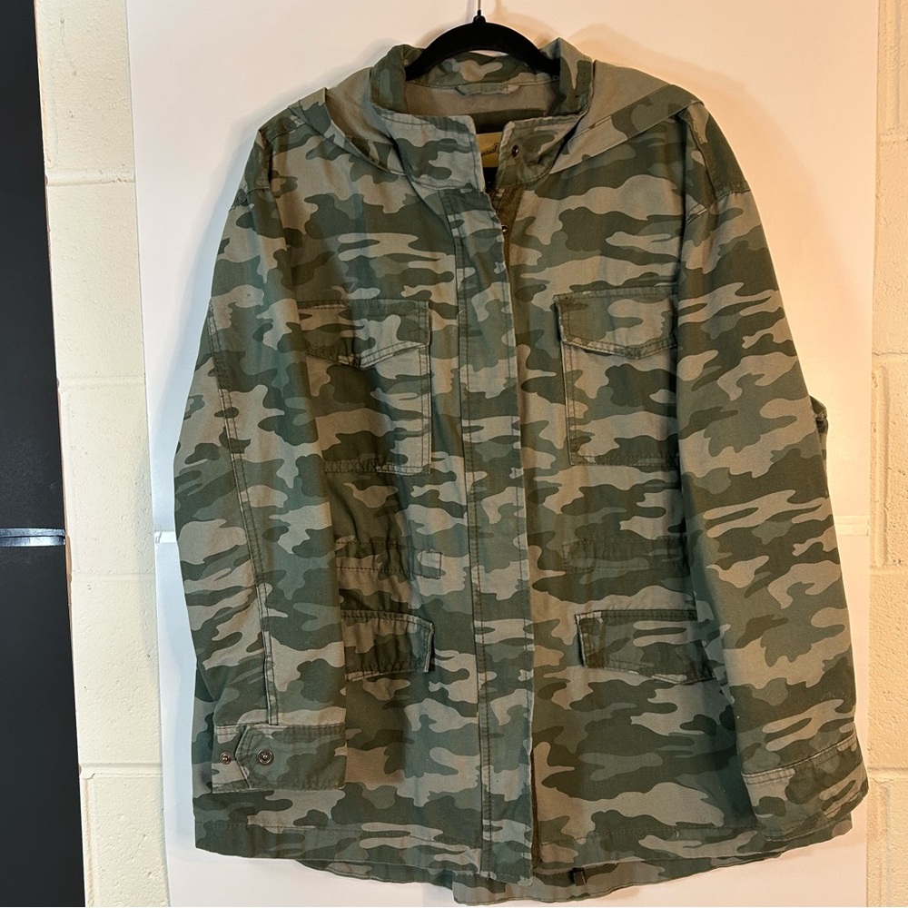 Camouflage Hooded Jacket